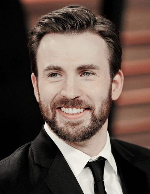 Image of Chris Evans long hairstyle side part