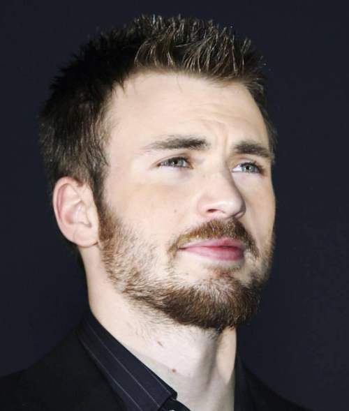 chris evans short spiky hairstyle