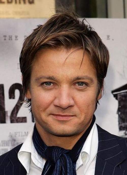 jeremy renner medium length hairstyle