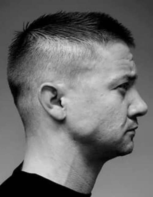 jeremy renner new haircut side view