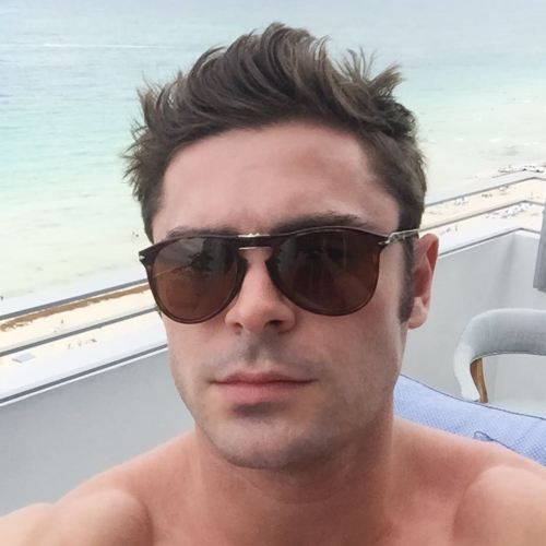 Zac Efron Haircut 2019 UPDATED - Men's Hairstyles ...